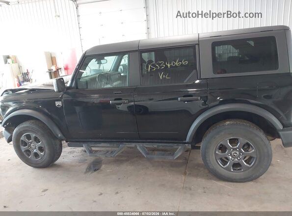 1FMEE5BP4NLB55683 2022 FORD BRONCO Black Widok wnętrza 360 stopni