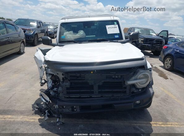 1FMEE5BP5PLB08049 2023 FORD BRONCO Белый Вид задней части салона