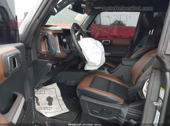 1FMEE5BP6PLB74111 2023 FORD BRONCO Gray Front interior view