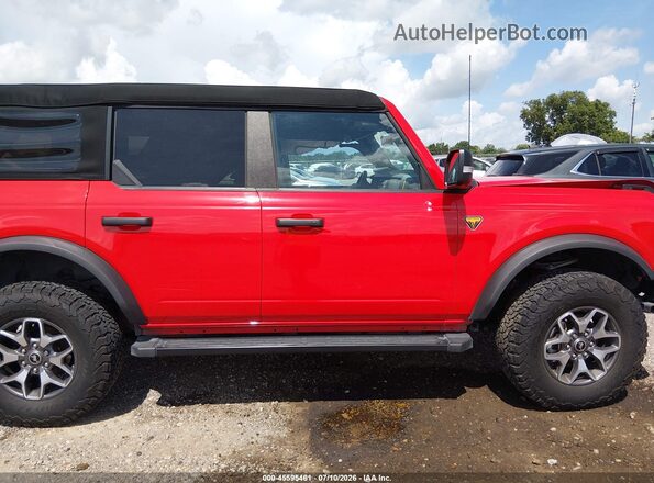 1FMEE5DH0PLB74627 2023 FORD BRONCO Red Widok wnętrza z tyłu
