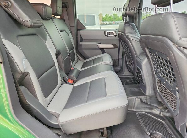 1FMEE5DH2NLA80763 2022 FORD BRONCO Зеленый Вид задней части салона