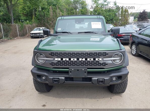 1FMEE5DH6NLB26482 2022 FORD BRONCO Green ხელსაწყოთა პანელის ხედი