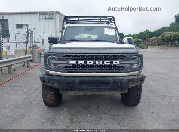1FMEE5DP4NLB69791 2022 FORD BRONCO White Vista interior trasera