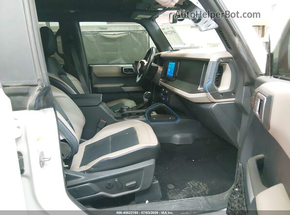 1FMEE5DP7NLB16499 2022 FORD BRONCO White Front interior view