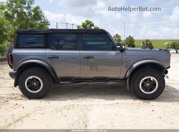 1FMEE5DP9NLB56695 2022 FORD BRONCO Gray 360 interior view