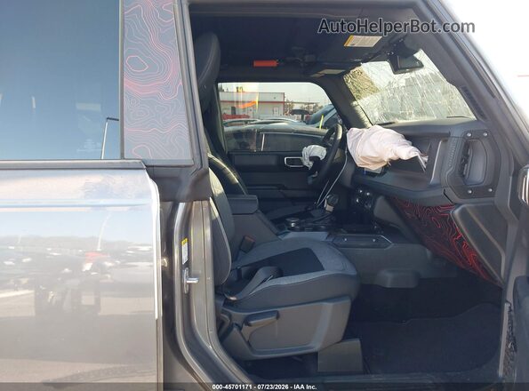 1FMEE6BH9SLB47752 2025 FORD BRONCO Серый Вид салона спереди