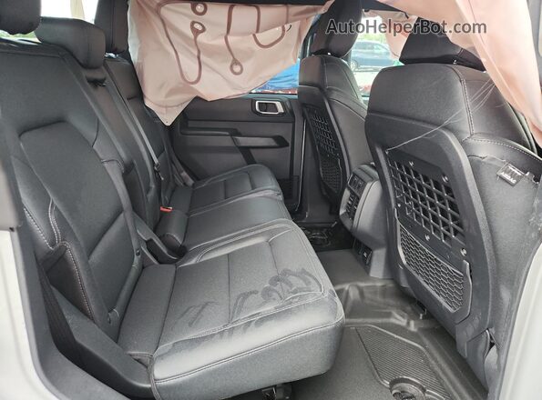 1FMEE7BH0TLA88825 2026 FORD BRONCO Gray Widok tylnych siedzeń