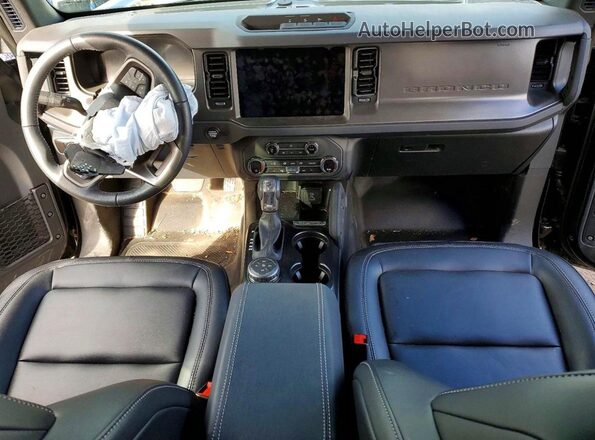 1FMEE7BH7SLA93535 2025 FORD BRONCO Black წინა პანელის ხედი