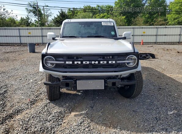 1FMEE8BP1TLA54180 2026 FORD BRONCO Gray Widok z przodu