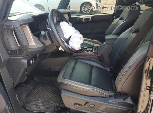 1FMEE8BP6SLA55128 2025 FORD BRONCO Black Widok wnętrza z przodu