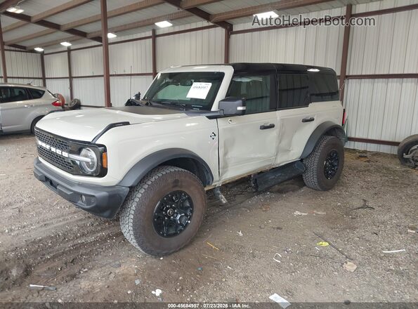 1FMEE8BP7SLB15899 2025 FORD BRONCO Кремовый Передняя левая четверть