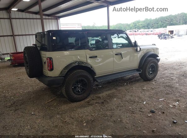 1FMEE8BP7SLB15899 2025 FORD BRONCO Кремовый Задняя правая четверть