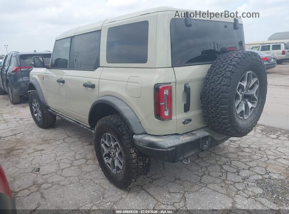1FMEE9BP2SLB03102 2025 FORD BRONCO Tan Trasero izquierdo