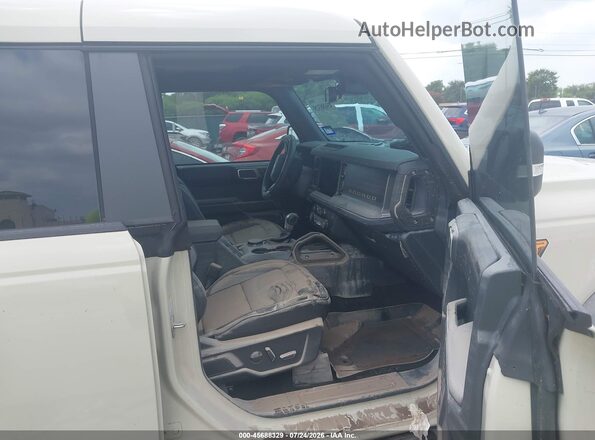 1FMEE9BP2SLB03102 2025 FORD BRONCO Tan Vista interior delantera