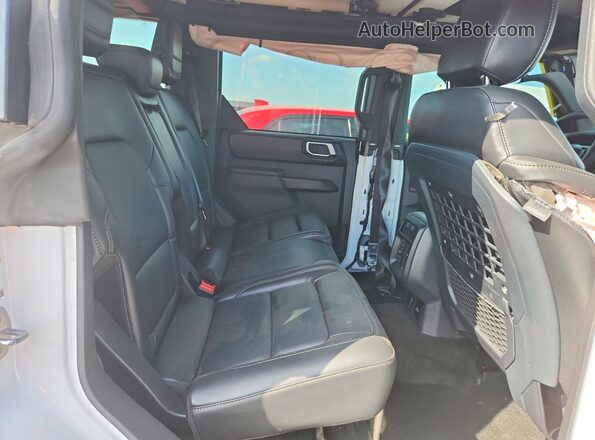 1FMEE9BP2SLB09238 2025 FORD BRONCO White უკანა სავარძლების ხედი