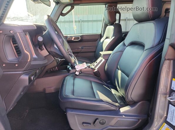 1FMEE9BP7TLA78442 2026 FORD BRONCO Gray Widok wnętrza z przodu