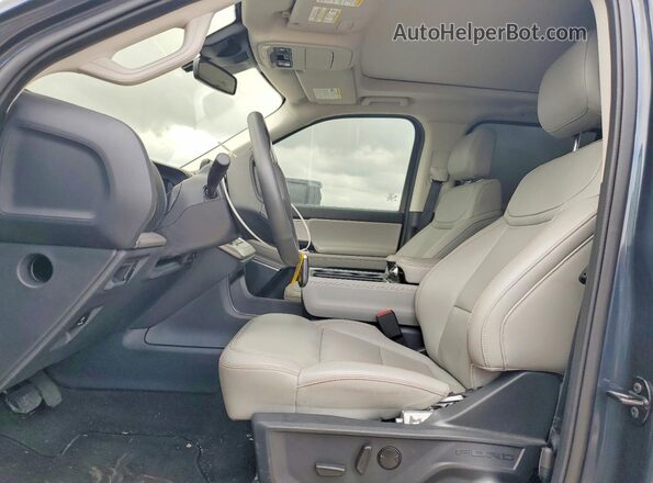 1FMJK1H89SEA06492 2025 FORD EXPEDITION Teal Вид салону спереду