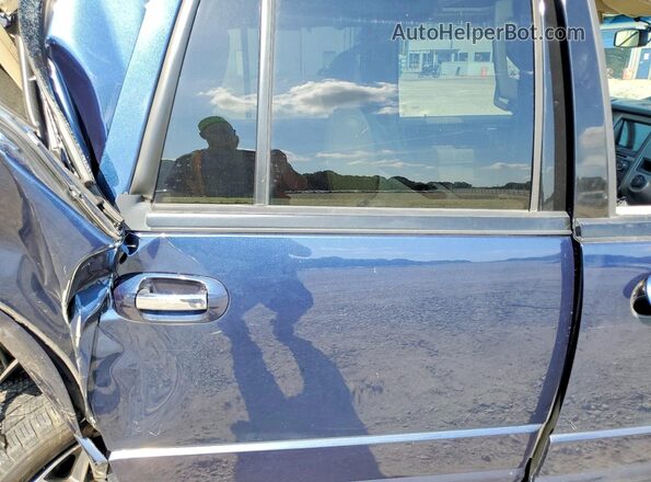 1FMJK1HTXHEA58405 2017 FORD EXPEDITION Blue Vista interior trasera