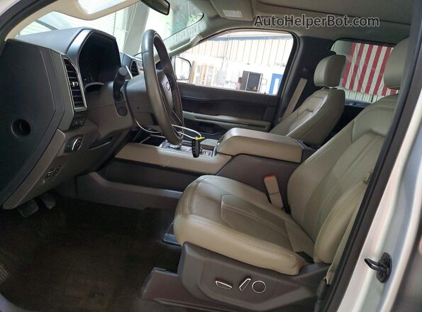 1FMJK2AT5JEA50086 2018 FORD EXPEDITION Silver Вид салону спереду