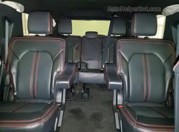 1FMJK2AT9NEA40876 2022 FORD EXPEDITION Silver Widok tylnych siedzeń