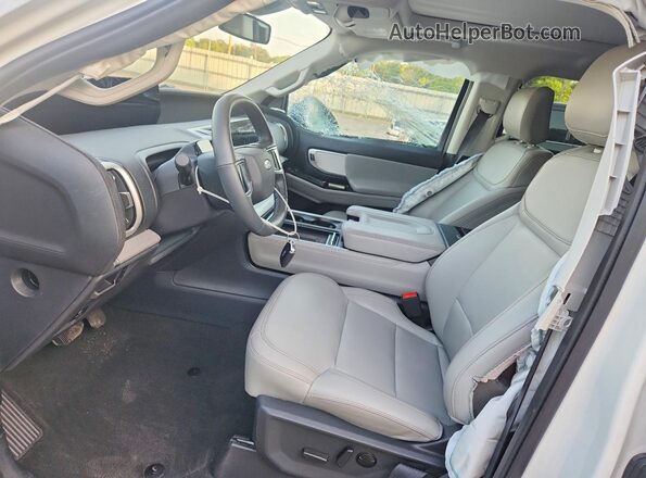 1FMJU1H83SEA20060 2025 FORD EXPEDITION Белый Вид салона спереди