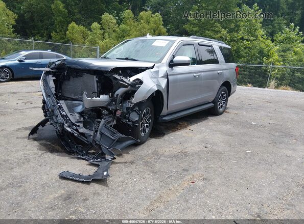1FMJU1H8XREA18641 2024 FORD EXPEDITION Silver Առջևի ձախ երեք քառորդ տեսարան