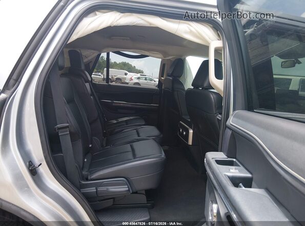 1FMJU1H8XREA18641 2024 FORD EXPEDITION Silver VIN կոդի պիտակի տեսք