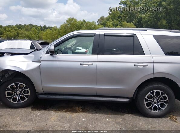 1FMJU1H8XREA18641 2024 FORD EXPEDITION Silver Սալոնի 360 աստիճան տեսք
