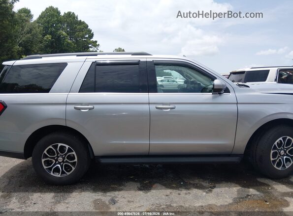 1FMJU1H8XREA18641 2024 FORD EXPEDITION Silver Սալոնի հետևի տեսք