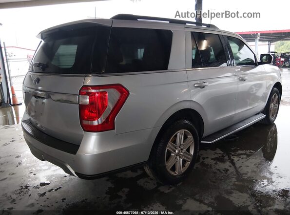 1FMJU1HT4JEA70324 2018 FORD EXPEDITION Silver Tył prawy