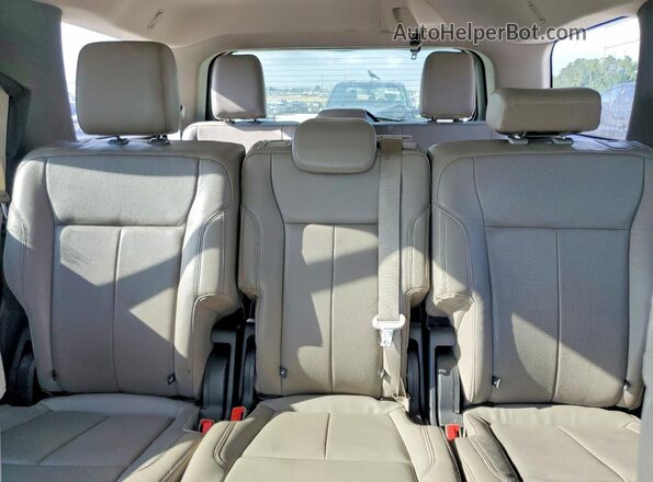 1FMJU1HT7JEA29136 2018 FORD EXPEDITION Beige Widok tylnych siedzeń