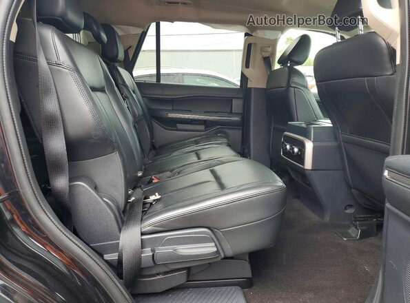 1FMJU1HT8NEA15882 2022 FORD EXPEDITION Black Widok wnętrza z tyłu