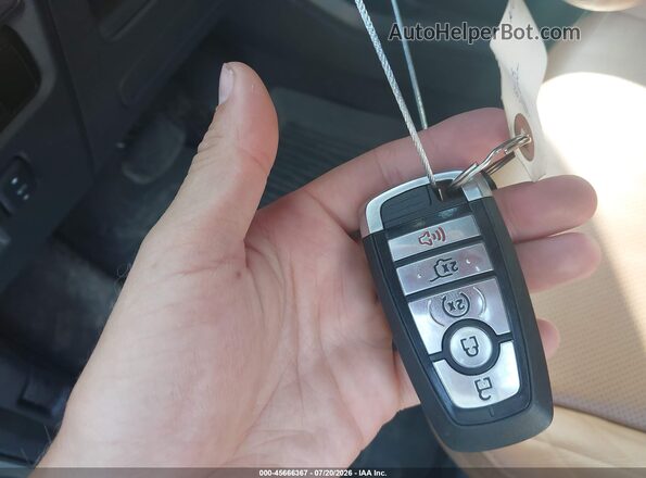 1FMJU1M80PEA56074 2023 FORD EXPEDITION Silver Vista del salpicadero