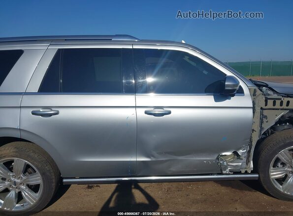 1FMJU1M80PEA56074 2023 FORD EXPEDITION Silver Vista interior de 360 grados
