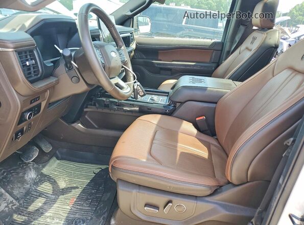 1FMJU1P81PEA01273 2023 FORD EXPEDITION White Front interior view