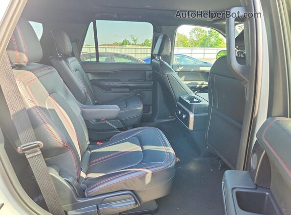1FMJU2A80PEA60622 2023 FORD EXPEDITION White Vista interior trasera