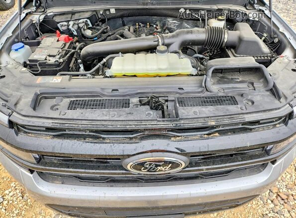 1FMJU2A83REA87946 2024 FORD EXPEDITION Silver Շարժիչի բաժամունքի տեսք