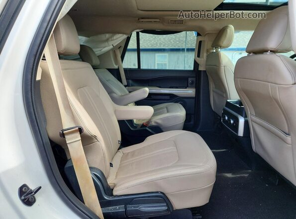 1FMJU2A86PEA25437 2023 FORD EXPEDITION White Սալոնի հետևի տեսք