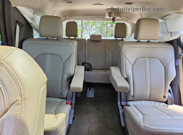 1FMJU2AT6LEA84325 2020 FORD EXPEDITION Blue Vista de los asientos traseros