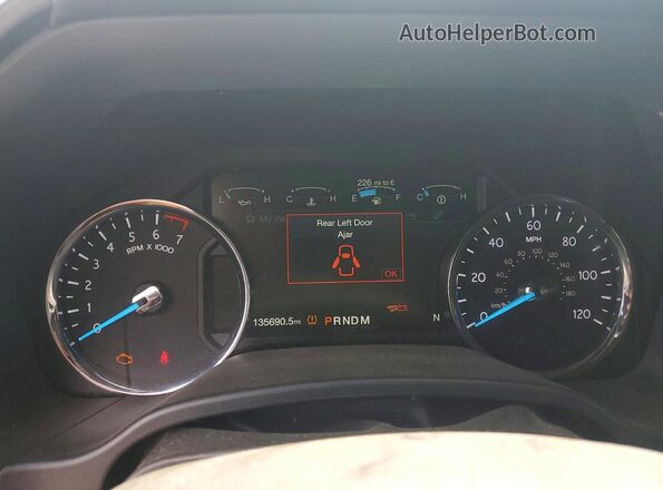 1FMJU2AT7JEA10697 2018 FORD EXPEDITION Gray Instrument cluster view