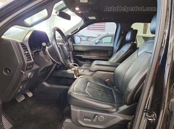 1FMJU2AT7JEA19187 2018 FORD EXPEDITION Черный Вид салона спереди