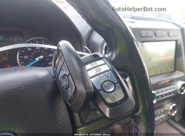 1FMJU2ATXJEA58405 2018 FORD EXPEDITION White Dashboard view
