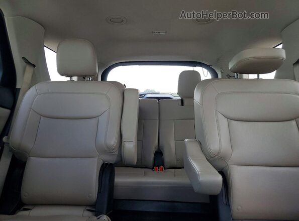 1FMSK7DH0LGC45481 2020 FORD EXPLORER White Widok tylnych siedzeń