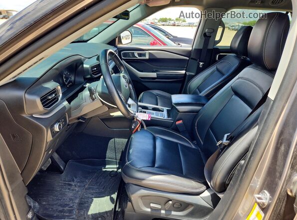 1FMSK7DH0NGA14390 2022 FORD EXPLORER Gray Widok wnętrza z przodu