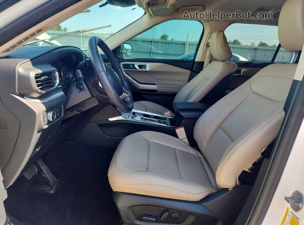 1FMSK7DH1LGD12511 2020 FORD EXPLORER Silver Front interior view