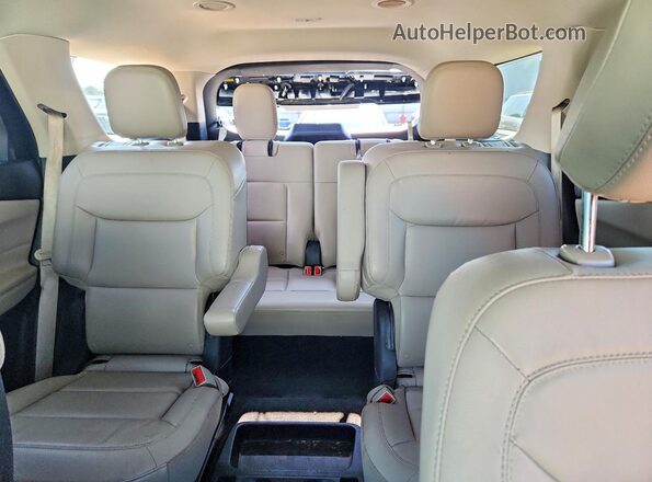 1FMSK7DH1LGD12511 2020 FORD EXPLORER Silver Rear seats view