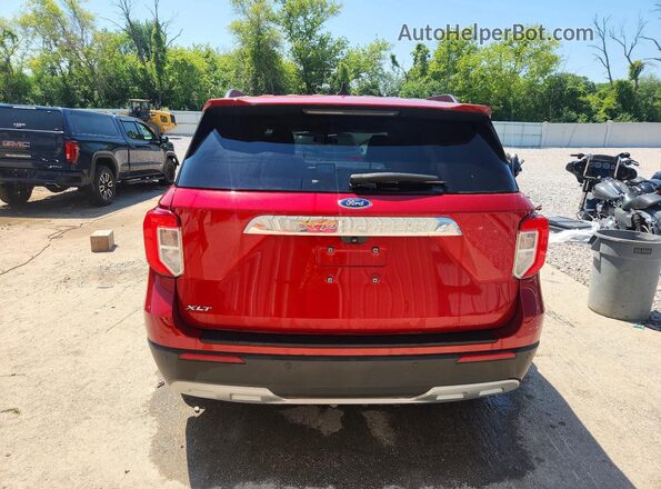 1FMSK7DH1MGA48756 2021 FORD EXPLORER Красный Вид сзади