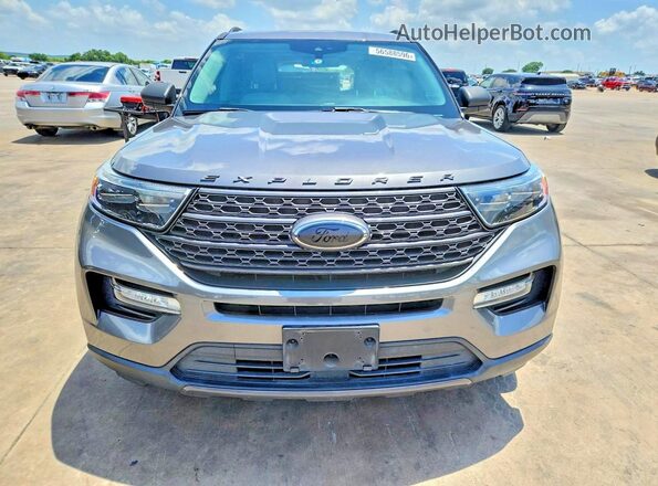 1FMSK7DH1MGA70580 2021 FORD EXPLORER Gray Widok z przodu