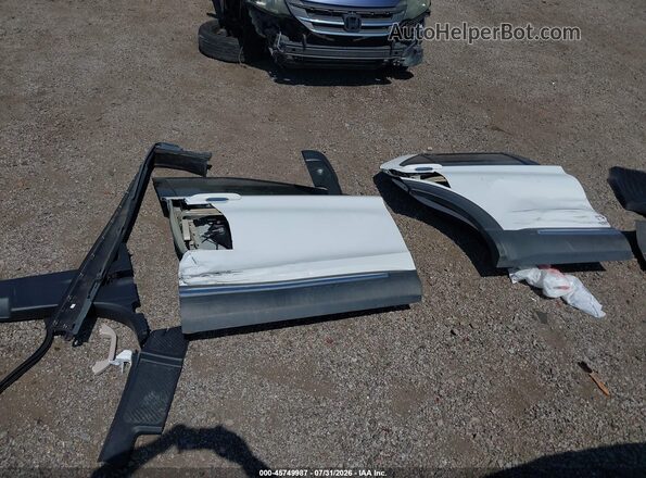 1FMSK7DH3MGB76089 2021 FORD EXPLORER White Widok zestawu wskaźników
