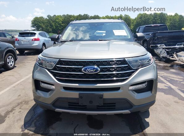 1FMSK7DH4LGA88666 2020 FORD EXPLORER Silver Rear interior view